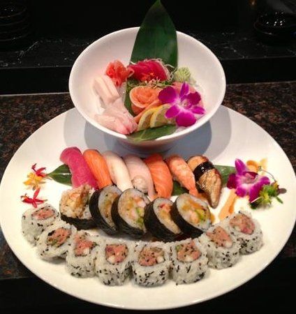 Umami Sushi Lounge & Grill Fusion